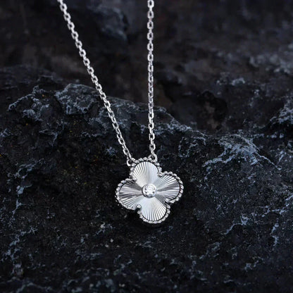 [Glow Muse]CLOVER  15MM DIAMOND LASER NECKLACE SILVER
