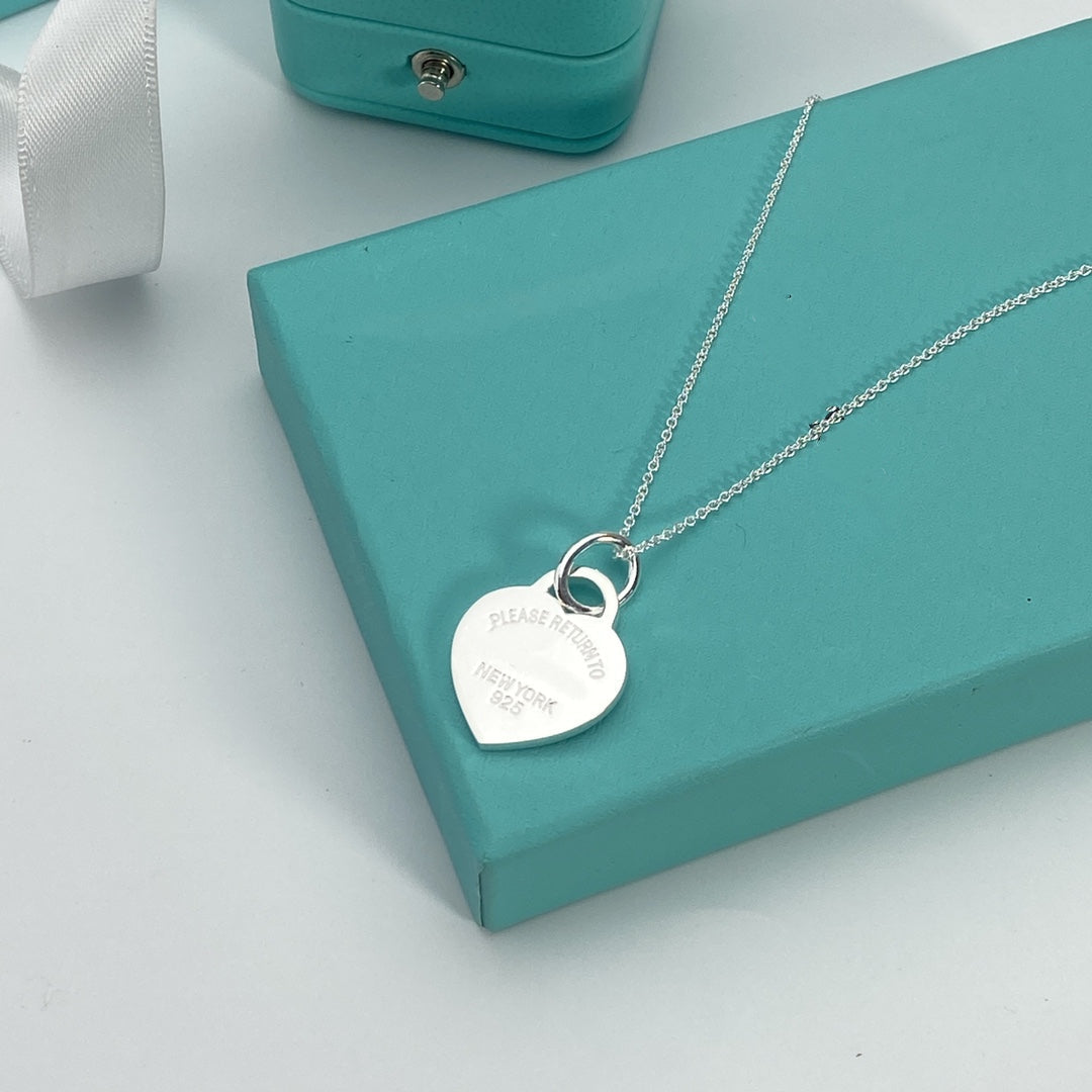 [Glow Muse ]HEART PEDANT SILVER NECKLACE