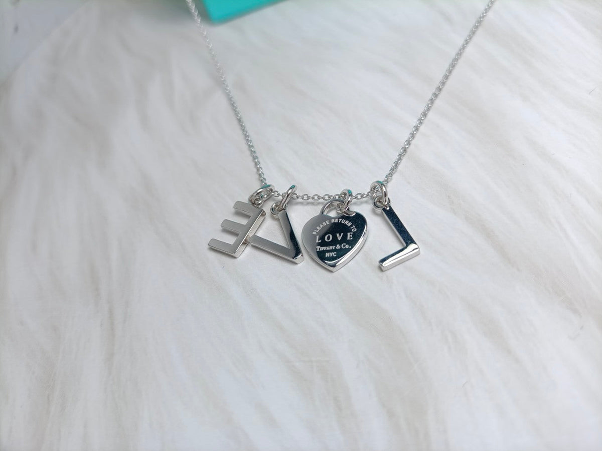 [Glow Muse ]LOVE TEXT PEDANT NECKLACE