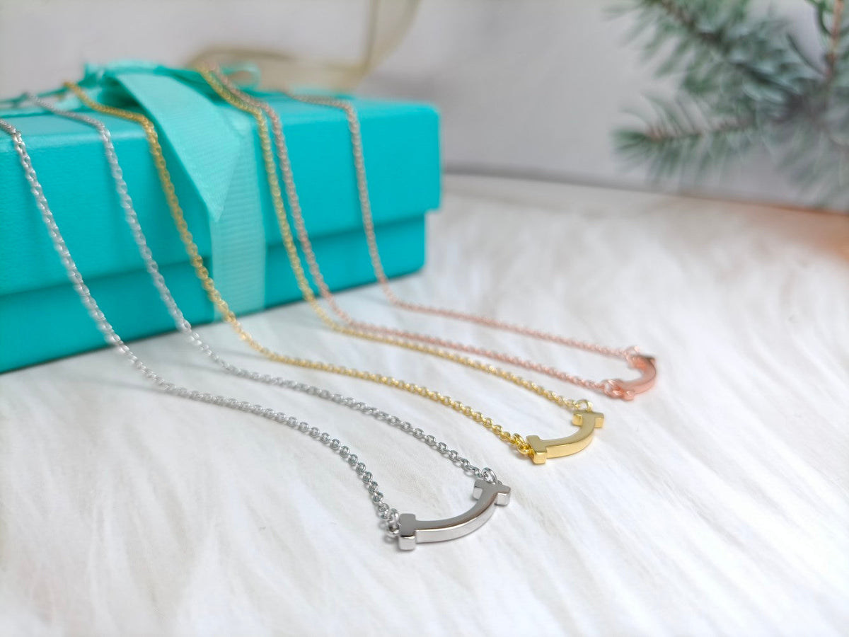 [Glow Muse ]MINI SMILE PEDANT NECKLACE