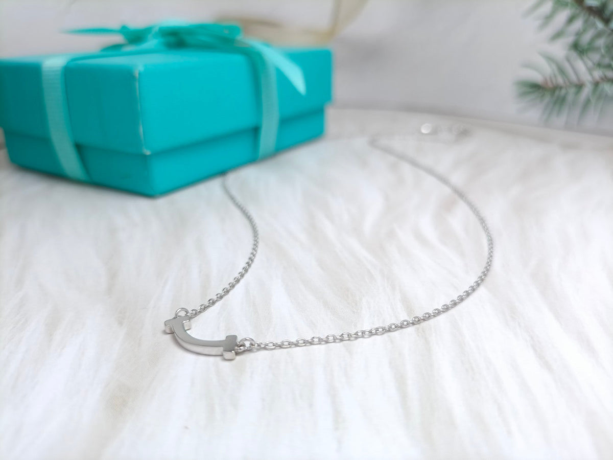 [Glow Muse ]MINI SMILE PEDANT NECKLACE