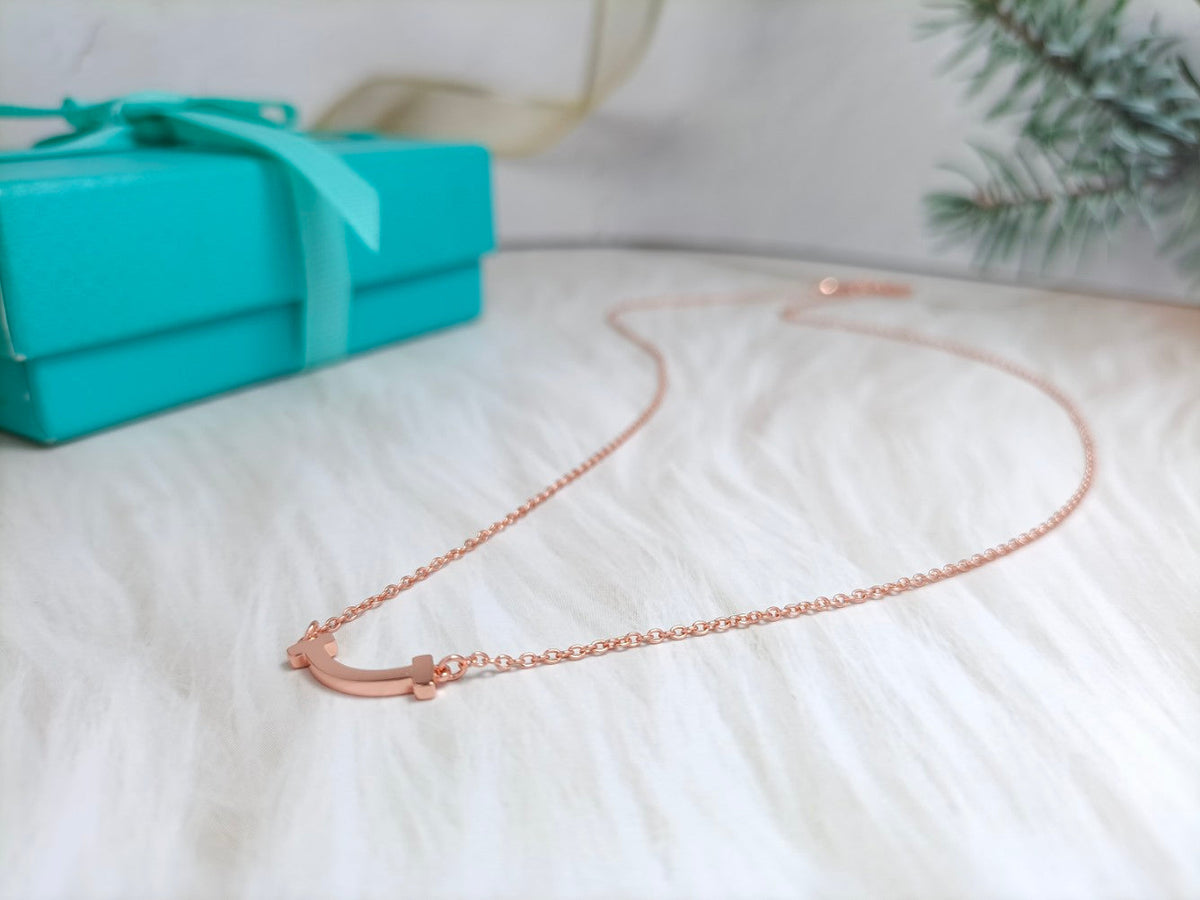 [Glow Muse ]MINI SMILE PEDANT NECKLACE