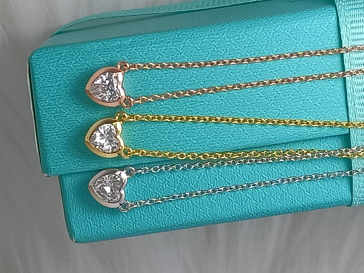 [Glow Muse ]HEART BIG DIAMOND NECKLACE