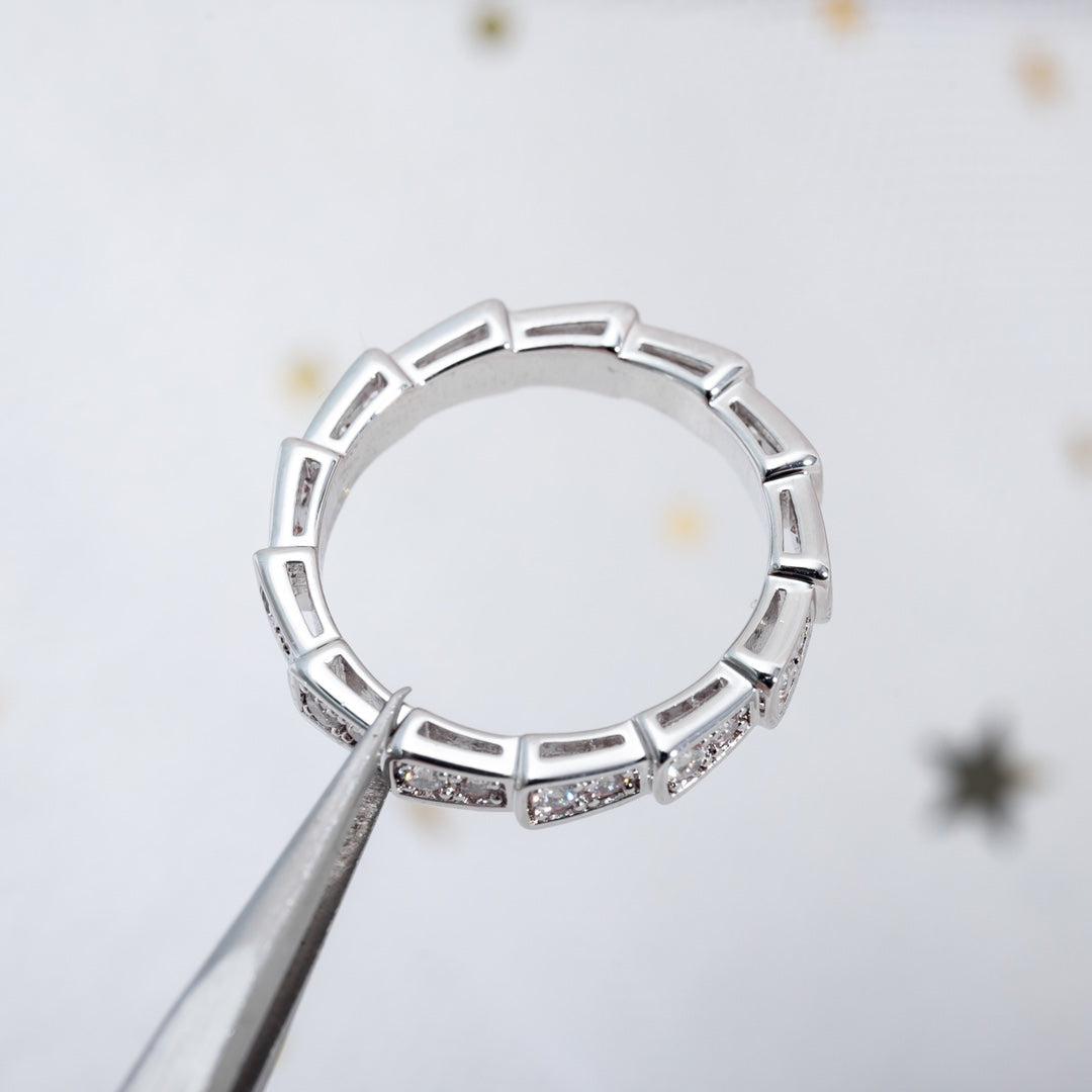 [グロウミューズ]セルペンティリングシルバーダイヤモンドパヴェ3MM