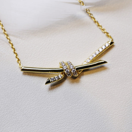 [Glow Muse ]KNOT NECKLACE GOLD DIAMONDS