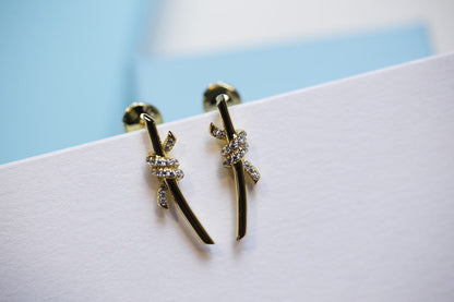 [Glow Muse ]KNOT EARRINGS GOLD DIAMOND