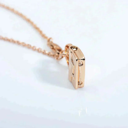 [Glow Muse]AMULETTE PEDANT ROSE GOLD NECKLACE