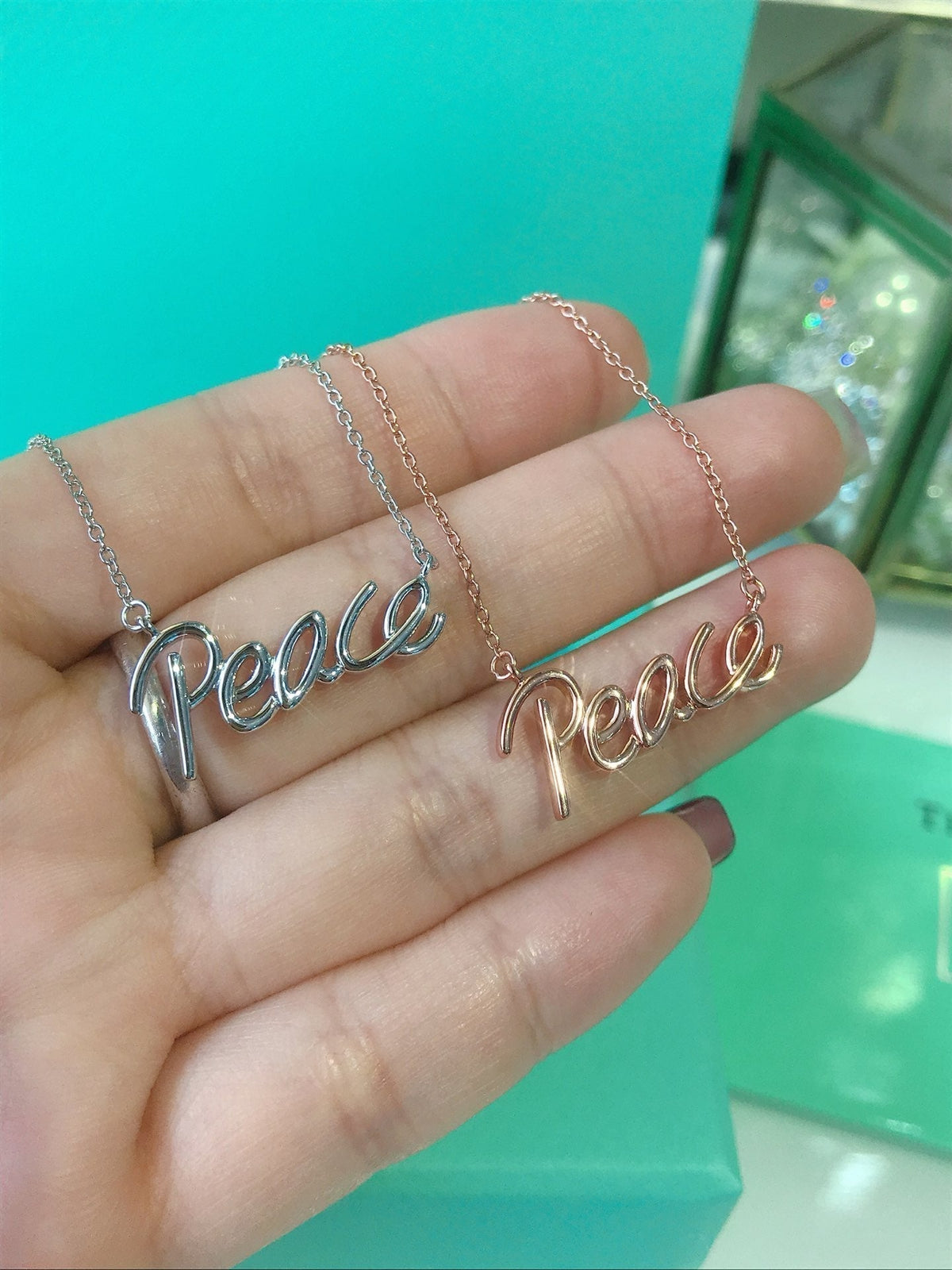 [Glow Muse ]PEACE TEXT PEDANT NECKLACE