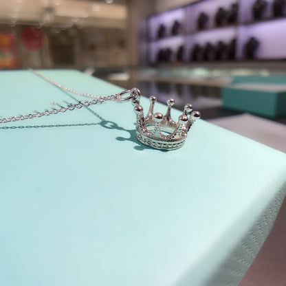 [Glow Muse ]CROWN PEDANT NECKLACE