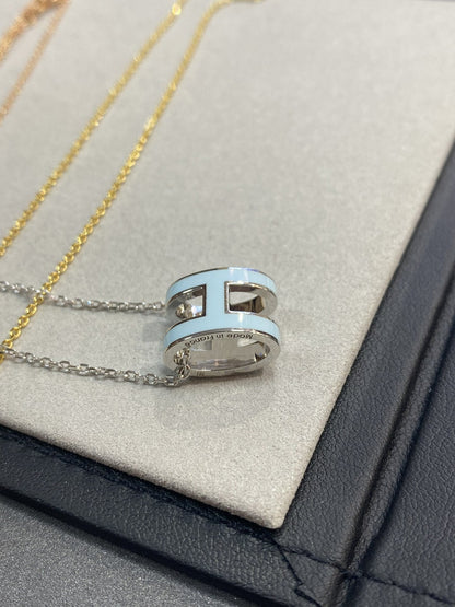 [Glow Muse]POP H LIGHT BLUE NECKLACE