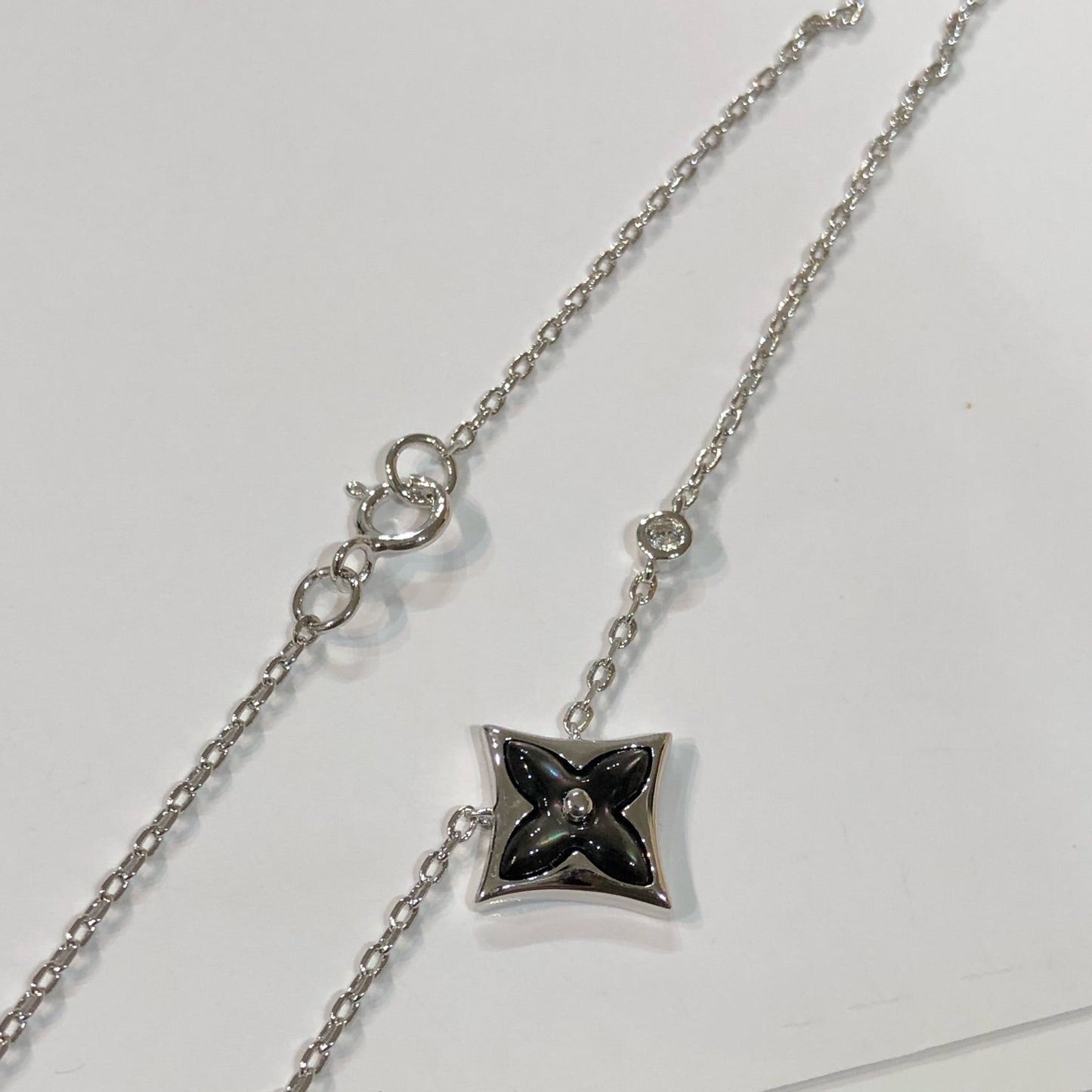 [Glow Muse]STAR BLACK MOP NECKLACE
