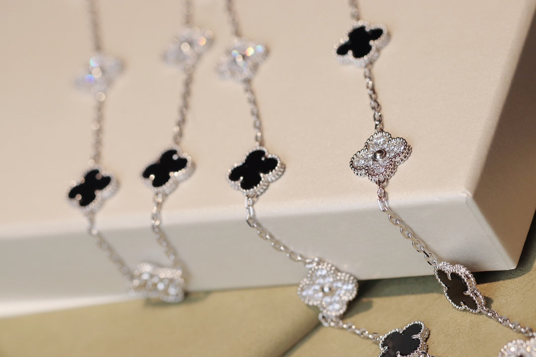 [Glow Muse]CLOVER 20 MOTIFS ONYX DIAMOND SILVER