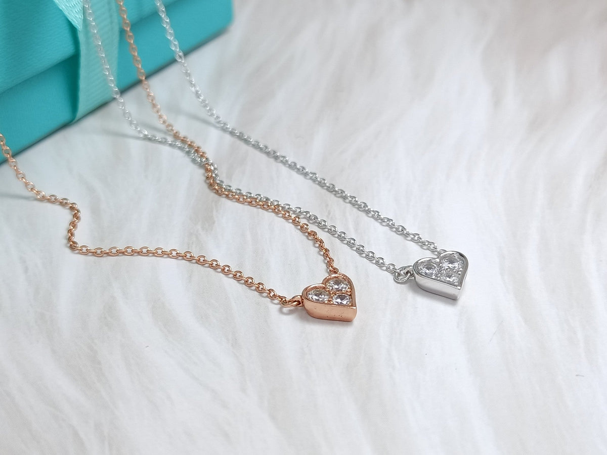 [Glow Muse ]HEART 3 DIAMONDS PEDANT NECKLACE