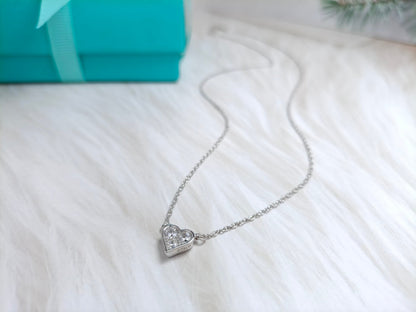 [Glow Muse ]HEART 3 DIAMONDS PEDANT NECKLACE