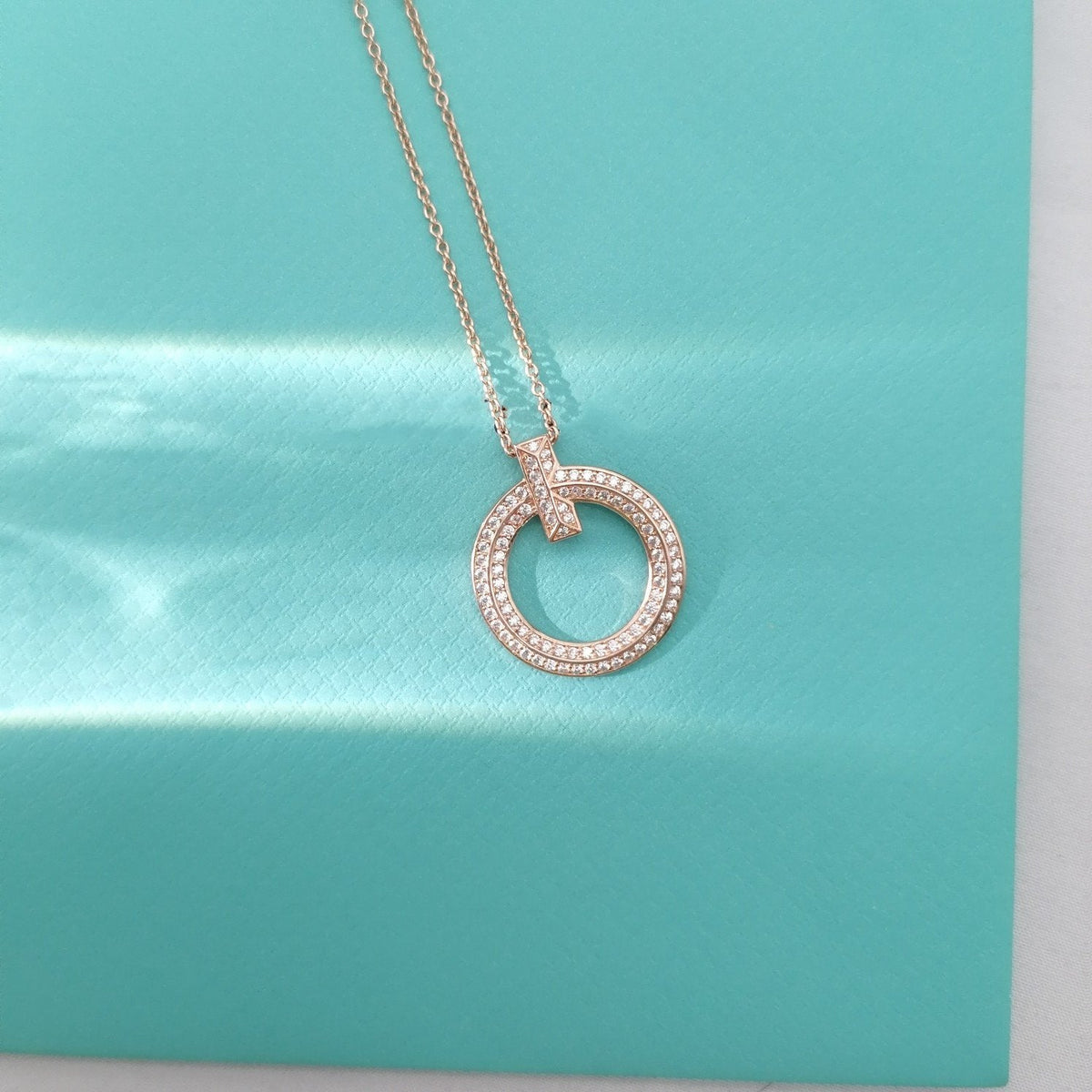 [Glow Muse ]T WIRE PEDANT DIAMOND NECKLACE