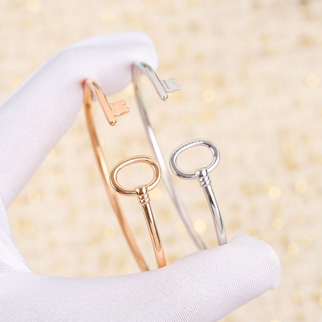 [Glow Muse ]KEY WIRE OVAL BRACELET