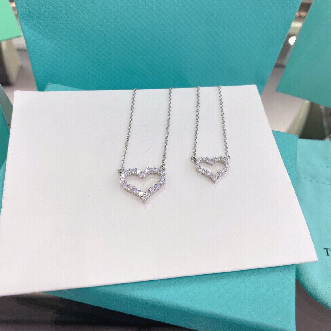 [Glow Muse ]HEART-SHAPED DIAMOND NECKLACE