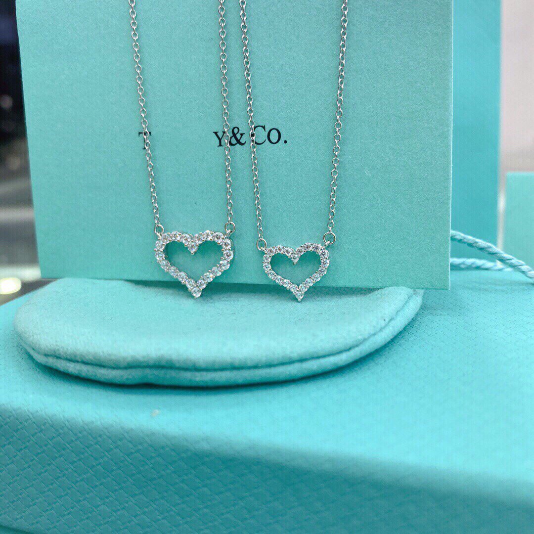 [Glow Muse ]HEART-SHAPED DIAMOND NECKLACE