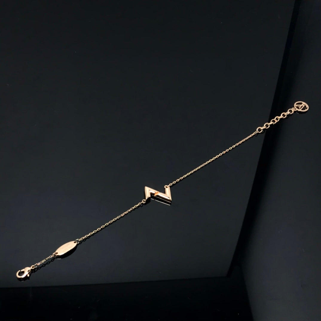 [グロウミューズ] ボルト LV ロゴ ブレスレット