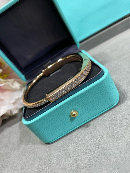 [Glow Muse ]LOCK BRACELET DIAMOND PAVED