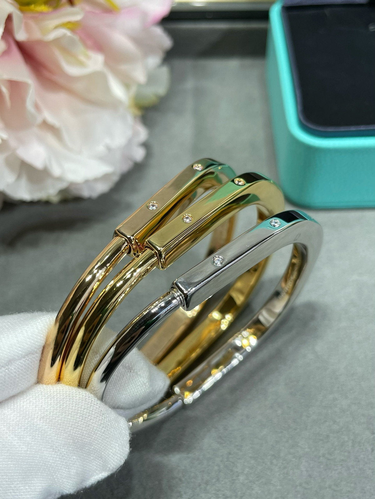[Glow Muse ]LOCK BRACELET 8 DIAMOND