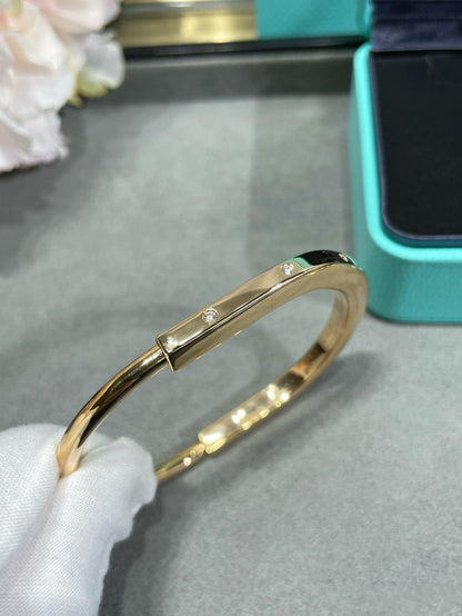 [Glow Muse ]LOCK BRACELET 8 DIAMOND