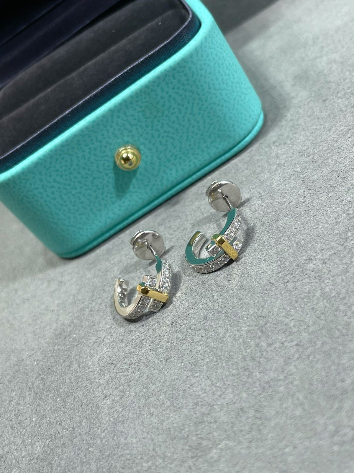 [Glow Muse ]EDGE DIAMOND PINK GOLD EARRINGS