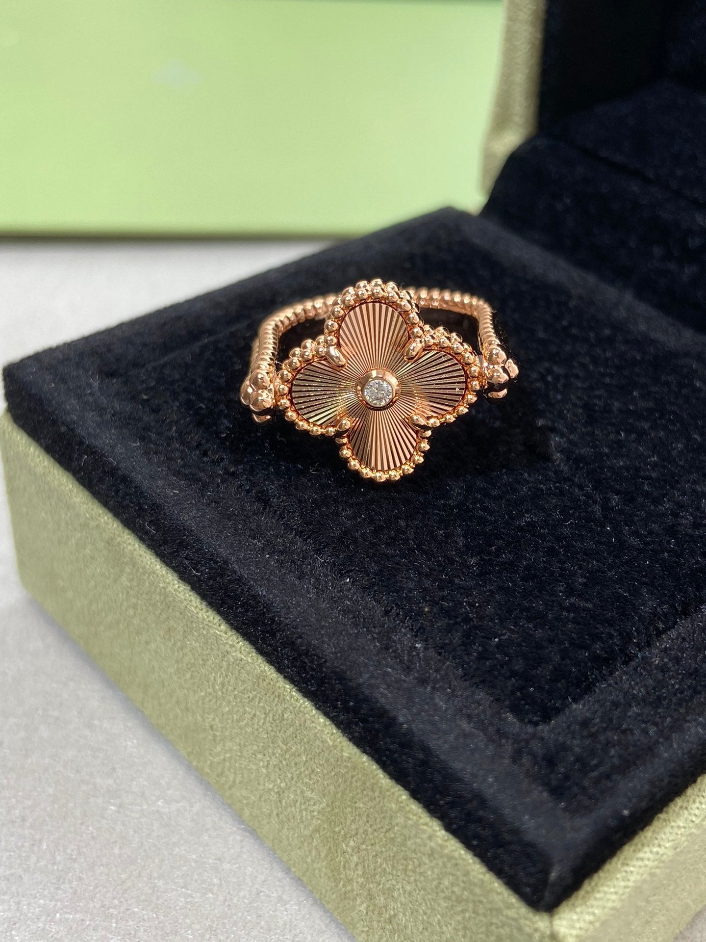 [Glow Muse]CLOVER RIVERSIBLE ROSE GOLD RING