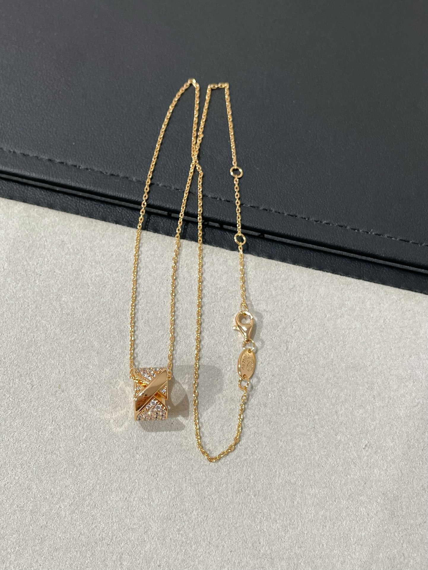 [Glow Muse]LIENS EVIDENCE DIAMOND PAVED NECKLACE