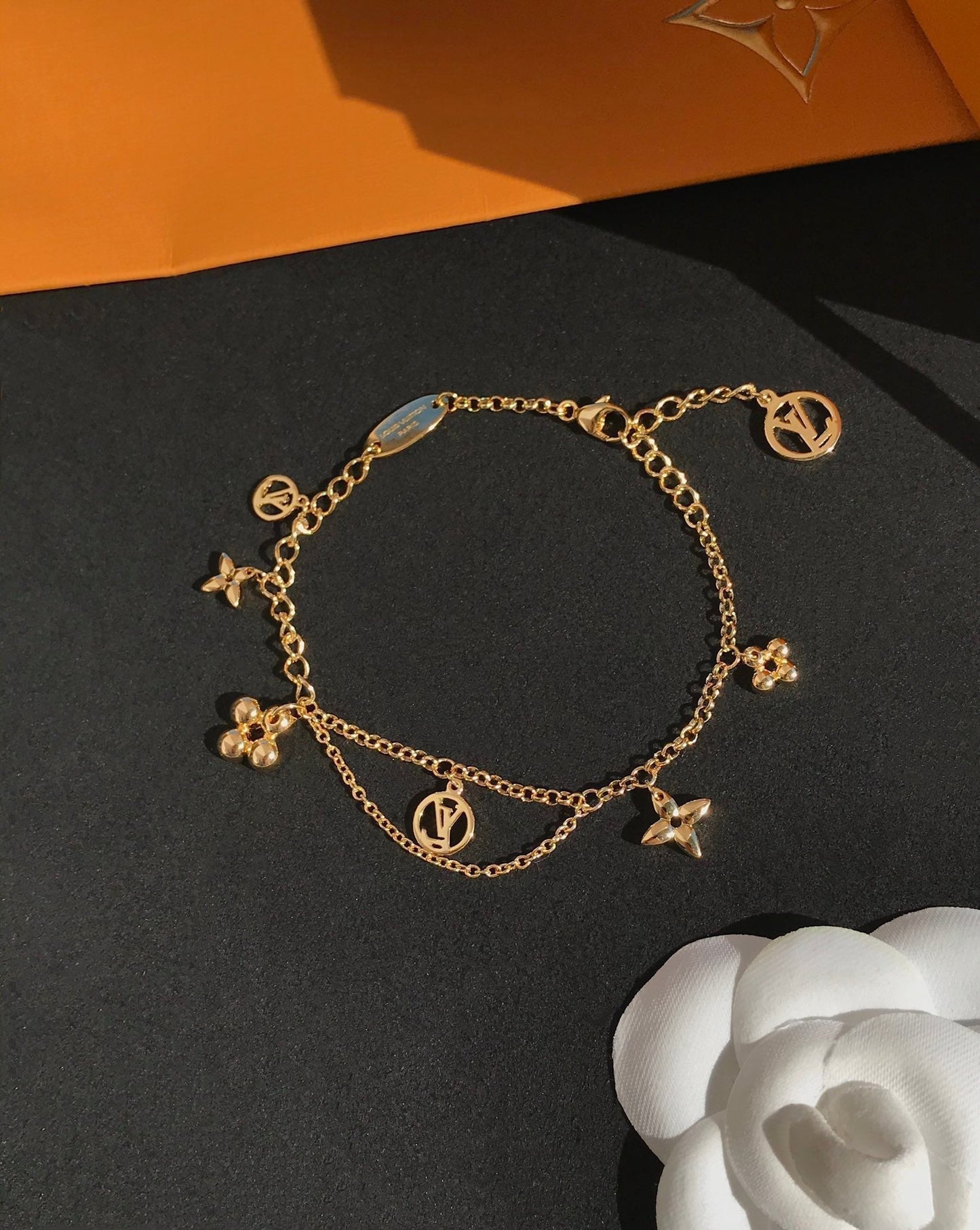 [Glow Muse]BLOOMING PINK GOLD MOP BRACELET