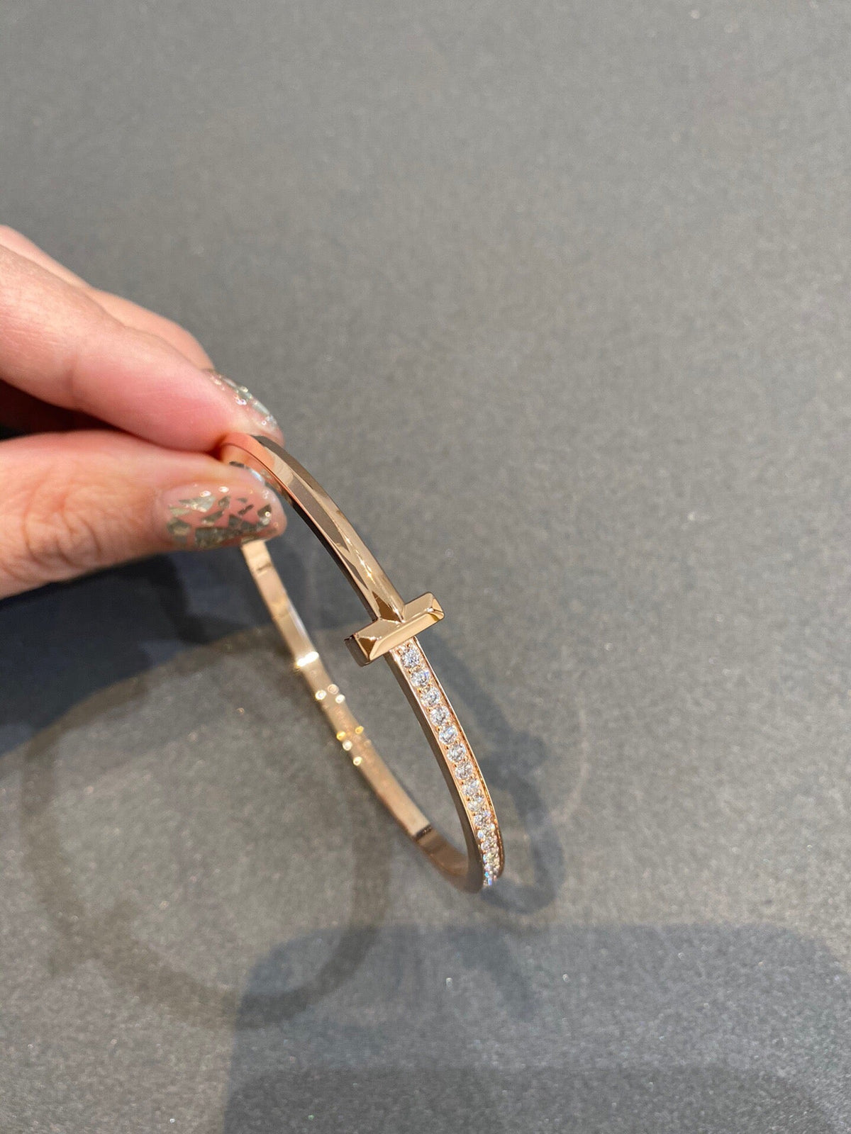[Glow Muse ]NARROW T1 HINGED BANGLE DIAMOND PINK GOLD