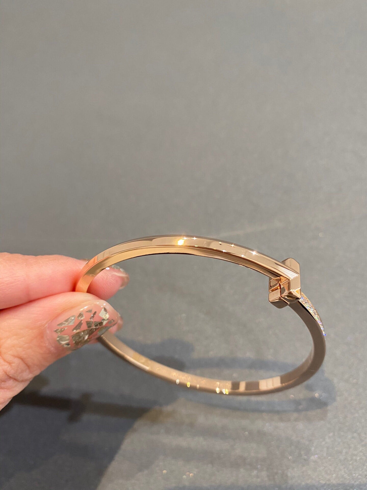 [Glow Muse ]NARROW T1 HINGED BANGLE DIAMOND PINK GOLD