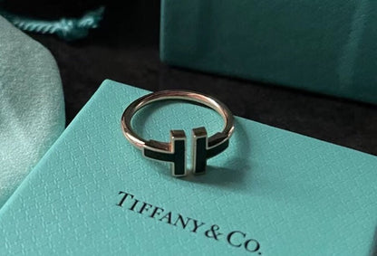 [Glow Muse ]T SMALL ONYX PINK GOLD RING