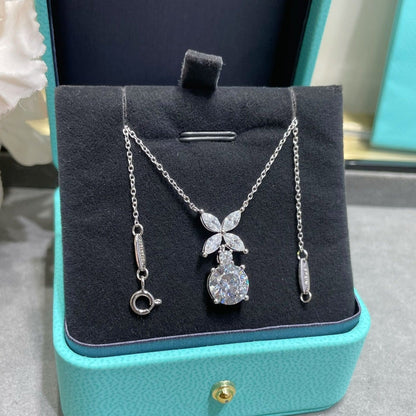 [Glow Muse ]VICTORIA PENDANT SILVER DIAMOND NECKLACE