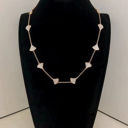 [⭐Glow Muse]NEW ARRIVAL: TEN-FLOWER DRESS AND GOLD NECKLACE