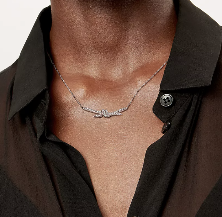 [Glow Muse ]KNOT PENDANT SILVER DIAMOND NECKLACE