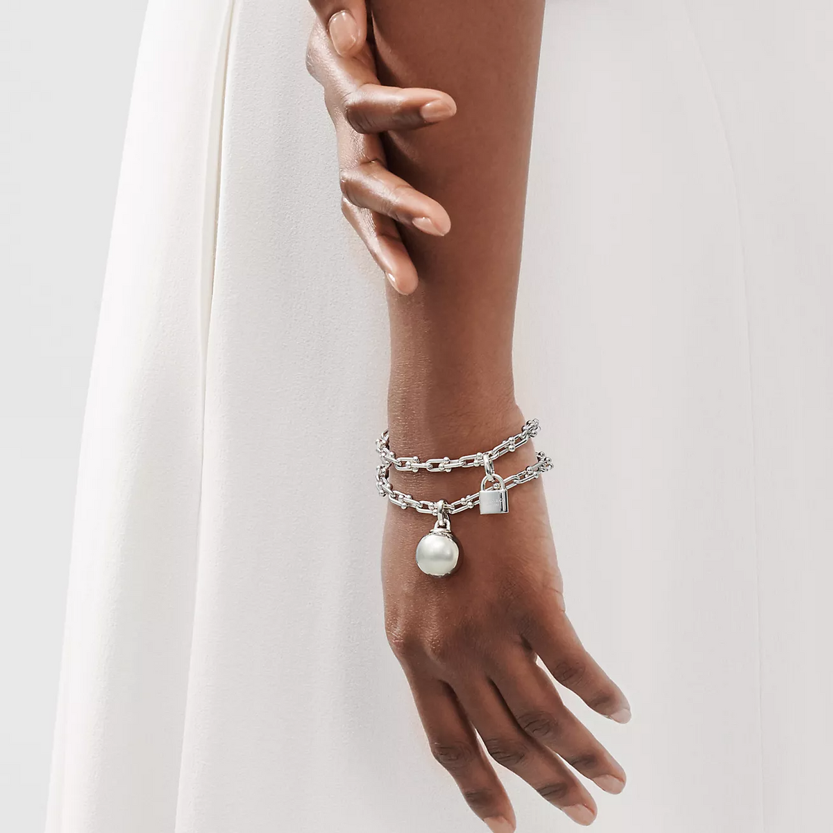 [Glow Muse ]HARDWEAR SMALL WRAP SILVER BRACELET