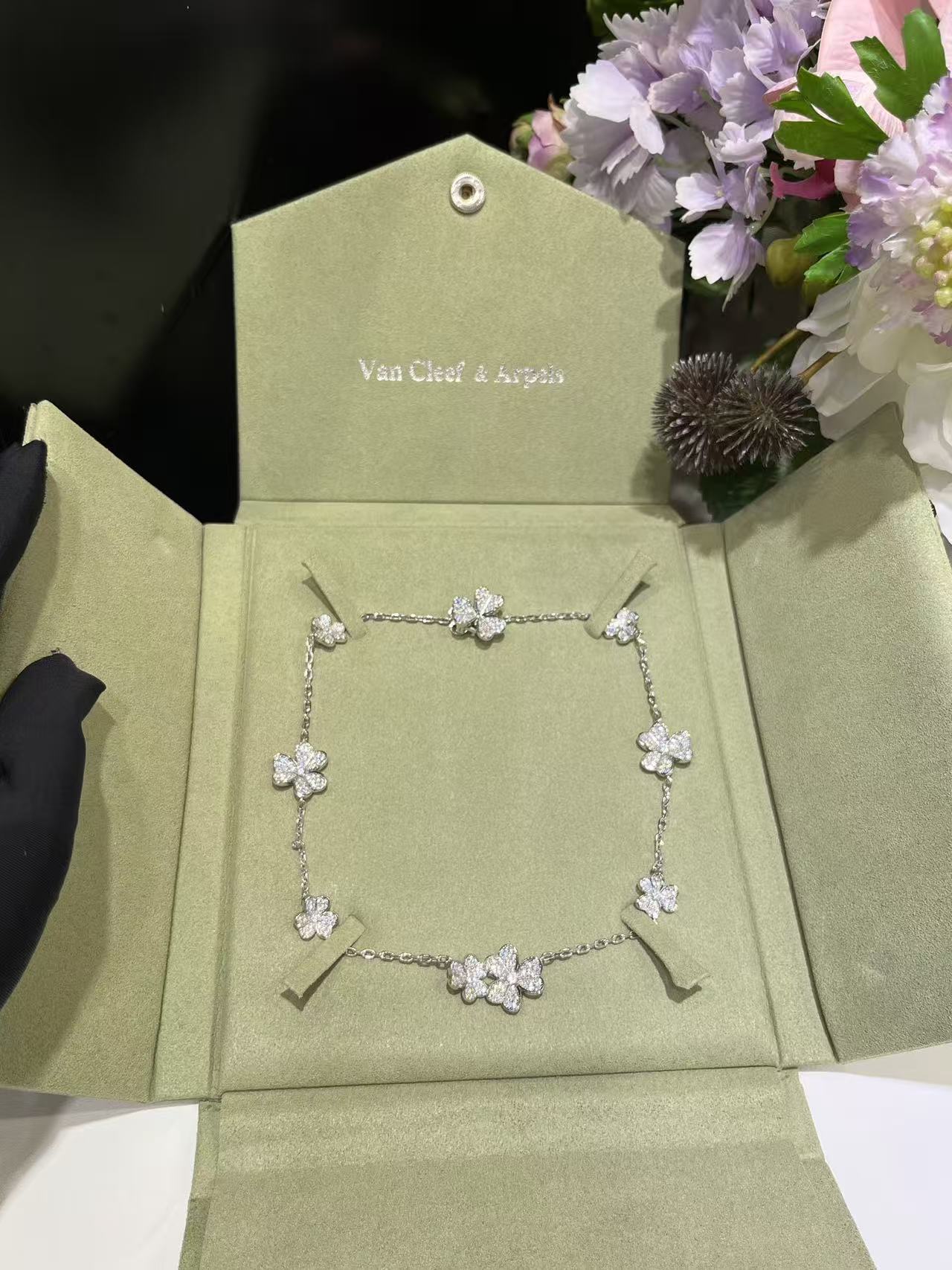 [Glow Muse Jewelry]CLOVER 10 MOTIFS  FULL DIAMOND NECKLACE