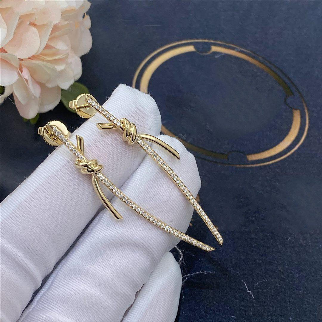 [Glow Muse ]KNOT DROP EARRINGS IN YELLOW GOLD WITH DIAMONDS