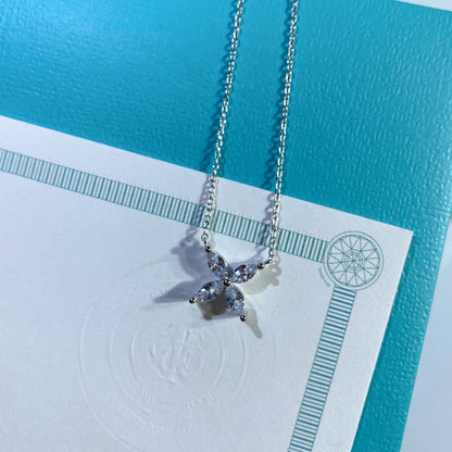[Glow Muse ]PLATINUM AND DIAMOND VICTORIA PENDANT NECKLACE