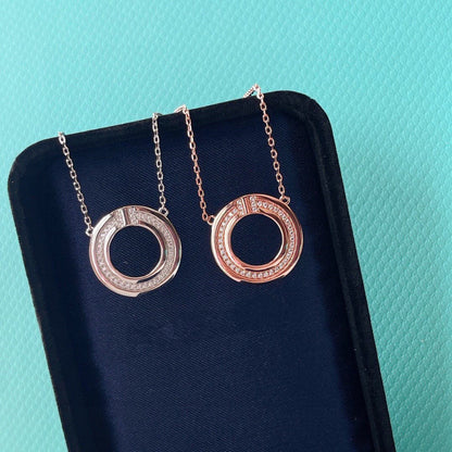 [Glow Muse ]DIAMOND AND MOTHER OF PEARL CIRCLE PENDANT