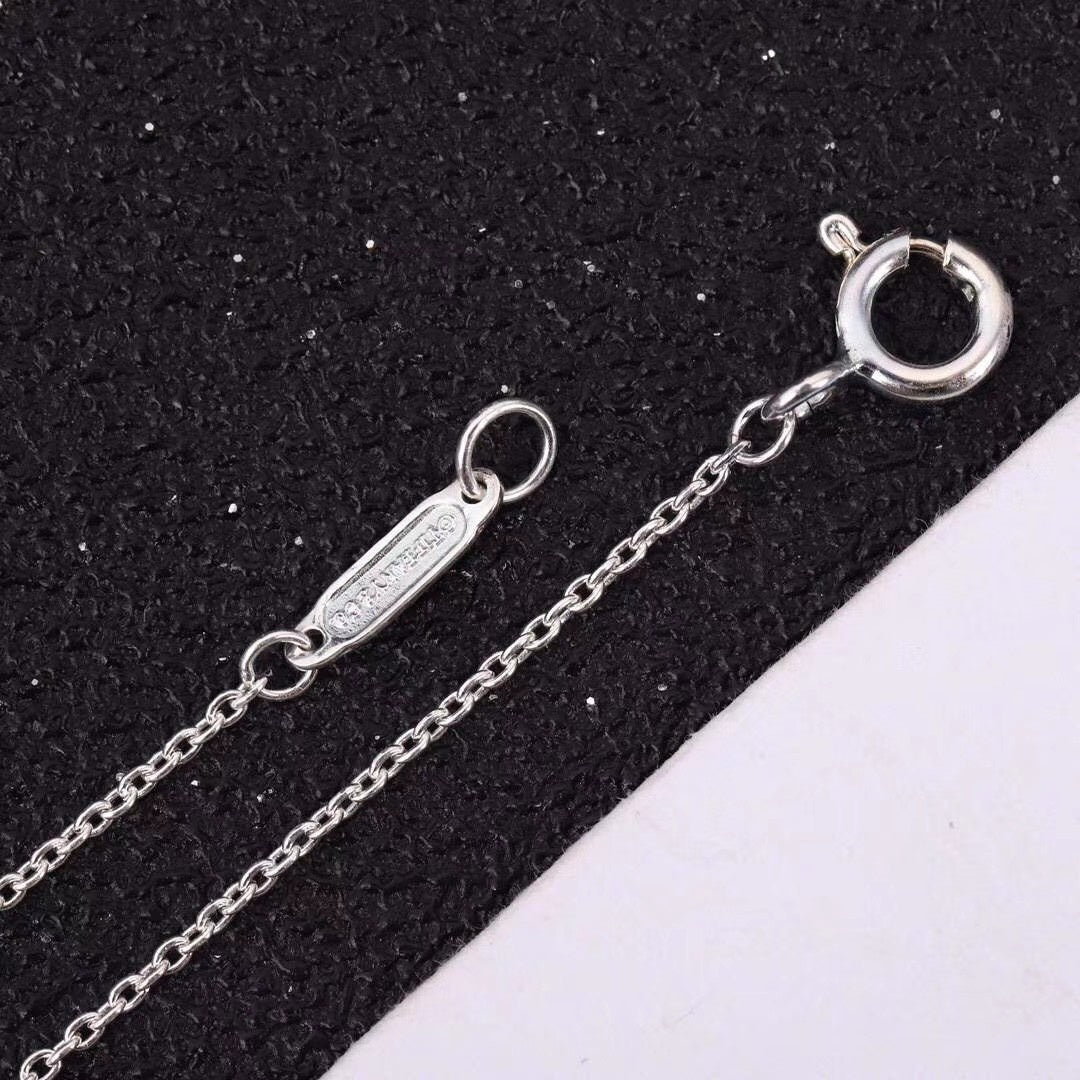 [Glow Muse ]MOISSANITE STONE CROSS PENDANT NECKLACE SIMULATED DIAMOND CROSS CHOKER