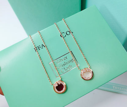 [Glow Muse ]DIAMOND AND MOTHER PEARL CIRCLE NECKLACE PENDANT