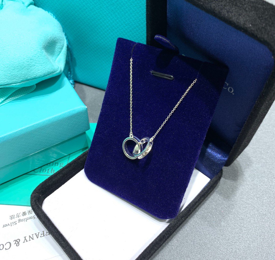 [Glow Muse ]INTERLOCKING CIRCLES PENDANT SILVER SMALL NECKLACE