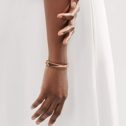 [Glow Muse ]NARROW HINGED BANGLEIN WITH DIAMONDS SMALL