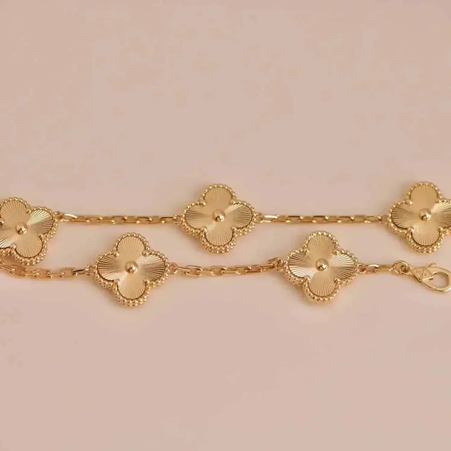 [Glow Muse] CLOVER 5 MOTIF LASER BRACELET COLLECTION