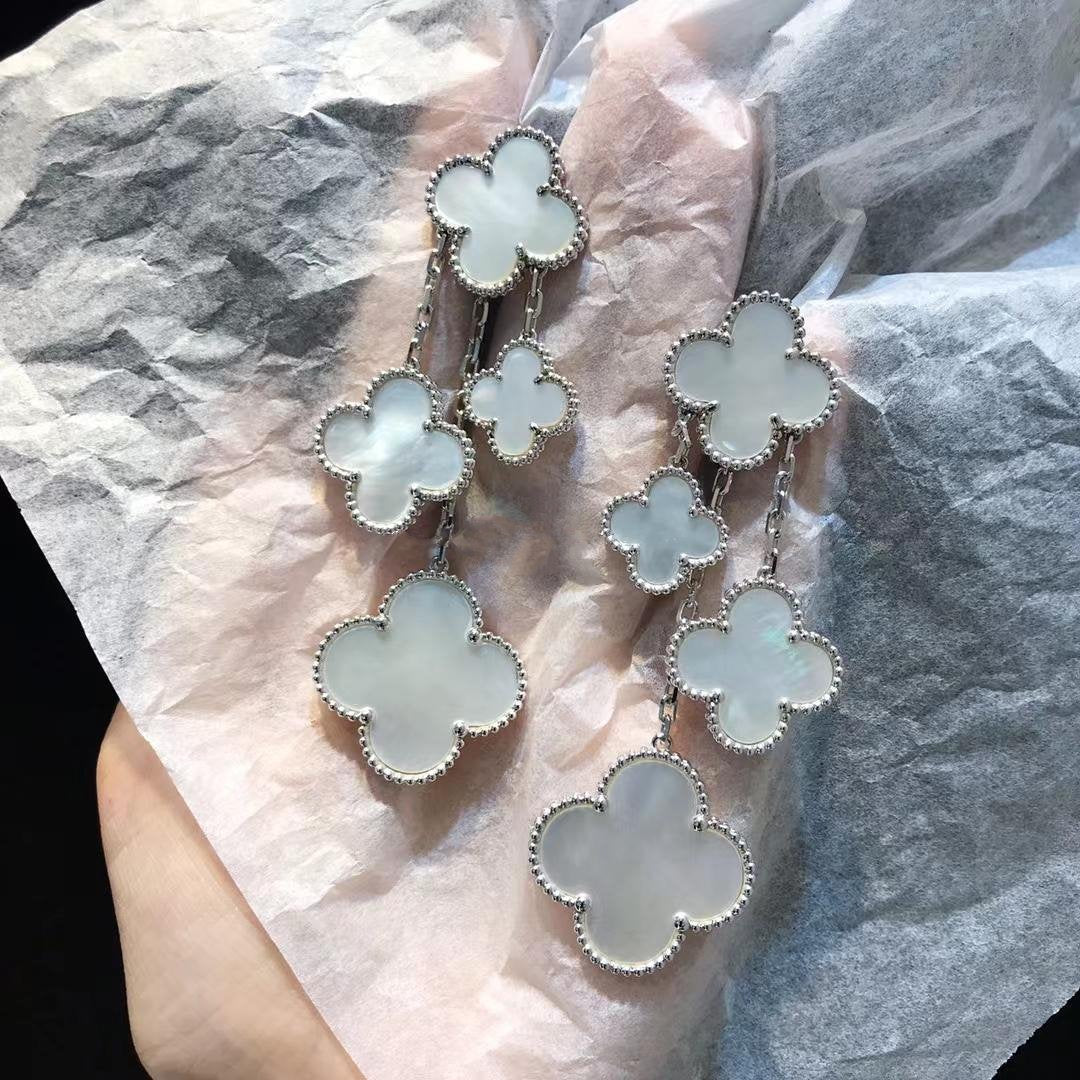 [Glow Muse]CLOVER EARRINGS WHITE MOP 4 MOTIFS SILVER